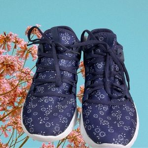 INZCOU Running Shoes Lightweight Tennis Non Slip Shoes EU Size 40 US 9.5